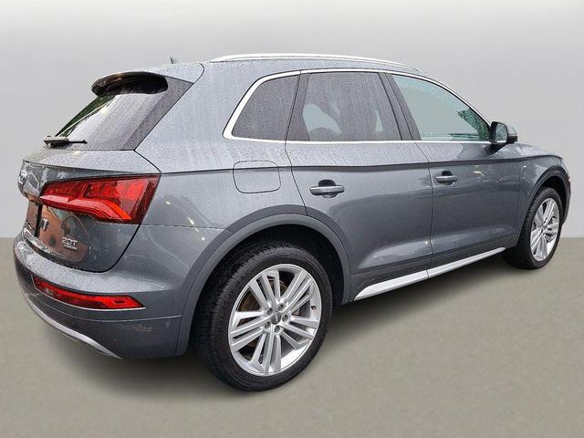 Photo of 2018 Monsoon Gray Metallic Audi Q5