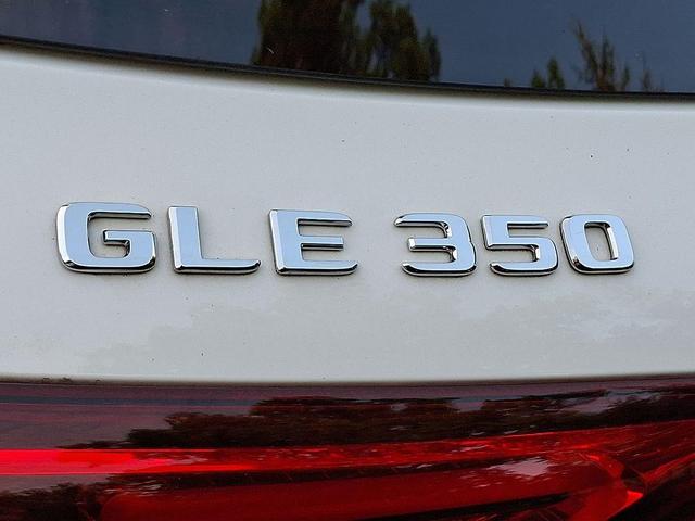 Photo of 2022 White Mercedes-Benz GLE 350