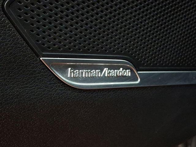 Photo of 2023 Shadow Matte Gray Kia Sportage Hybrid