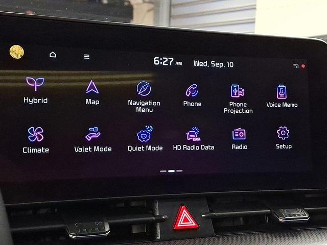 Photo of 2023 Shadow Matte Gray Kia Sportage Hybrid