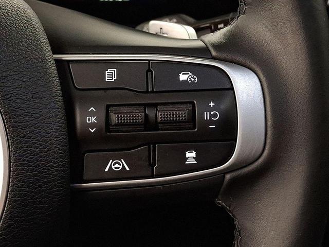 Photo of 2023 Shadow Matte Gray Kia Sportage Hybrid