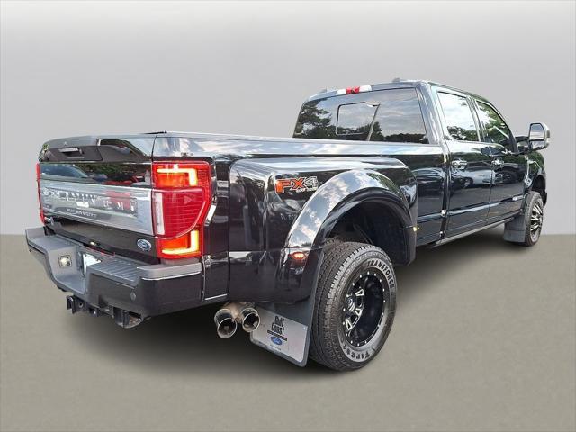 Photo of 2020 Agate Black Metallic Ford F-350