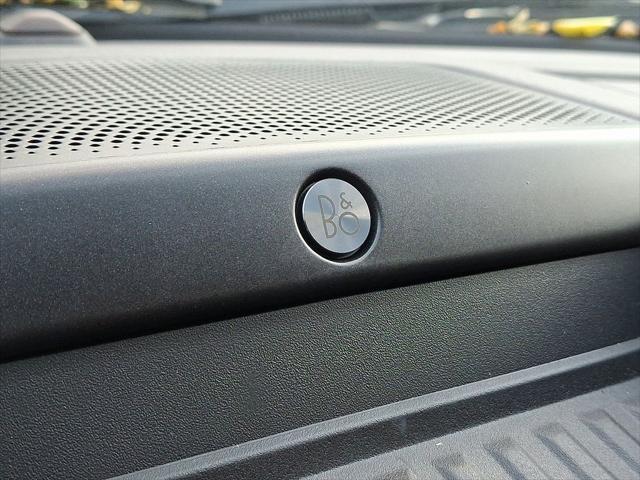 Photo of 2020 Agate Black Metallic Ford F-350
