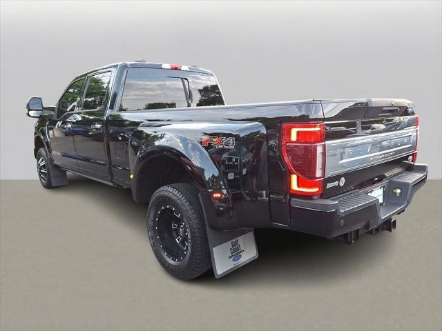 Photo of 2020 Agate Black Metallic Ford F-350