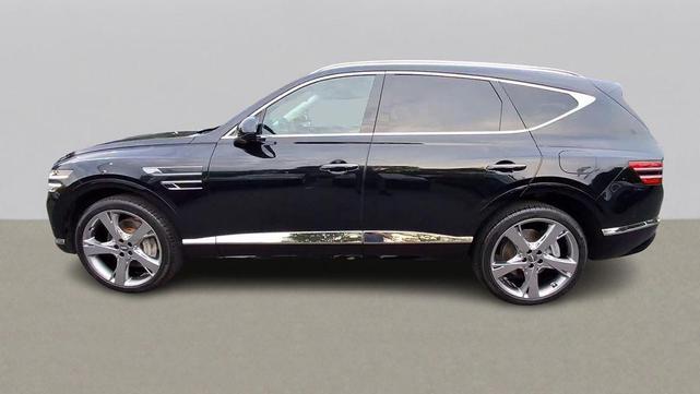 Photo of 2023 Vik Black Genesis GV80