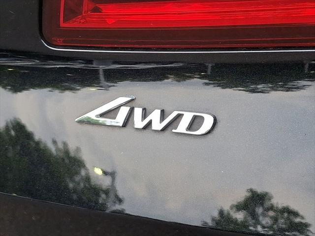 Photo of 2023 Vik Black Genesis GV80