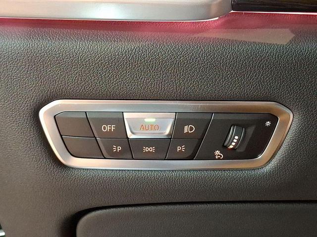 Photo of 2023 Black Sapphire Metallic BMW X5
