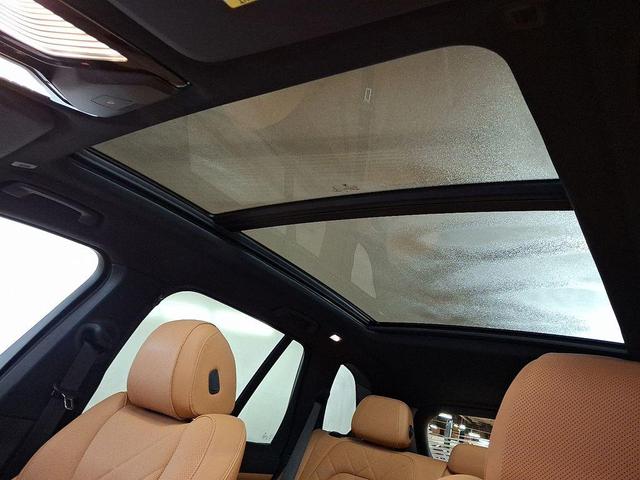 Photo of 2023 Black Sapphire Metallic BMW X5