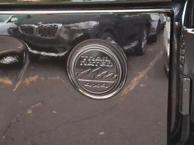 Photo of 2021 Black Clearcoat Jeep Gladiator