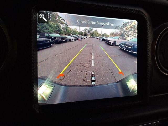 Photo of 2021 Black Clearcoat Jeep Gladiator
