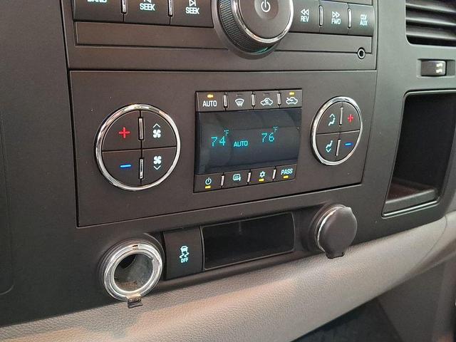 Photo of 2013 Blue Topaz Metallic Chevrolet Silverado 1500