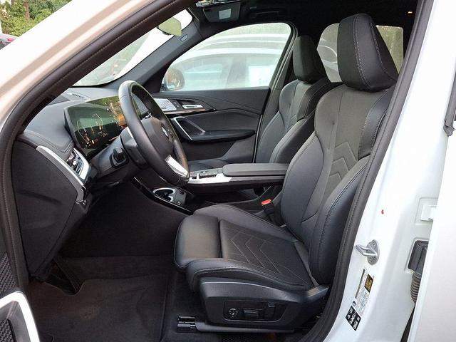 Photo of 2025 White BMW X1
