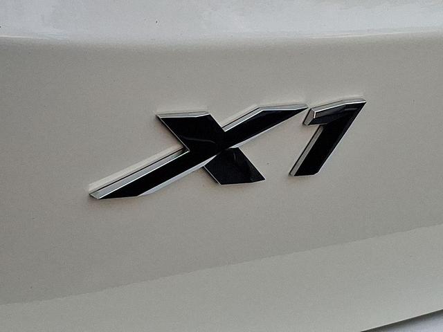 Photo of 2025 White BMW X1