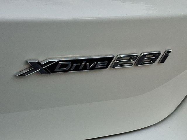 Photo of 2025 White BMW X1