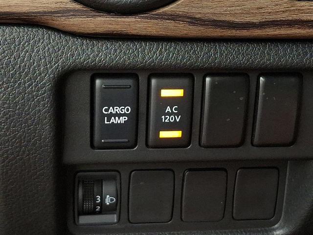 Photo of 2021 Super Black Nissan Titan