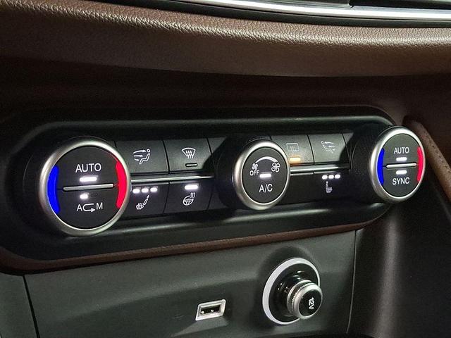 Photo of 2018 Stromboli Gray Metallic Alfa Romeo Stelvio