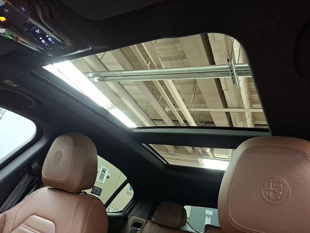 Photo of 2018 Stromboli Gray Metallic Alfa Romeo Stelvio