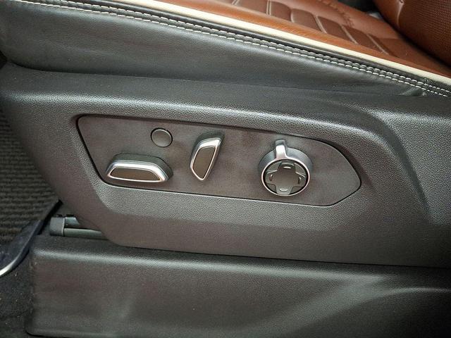 Photo of 2024 Onyx Black GMC Sierra 2500