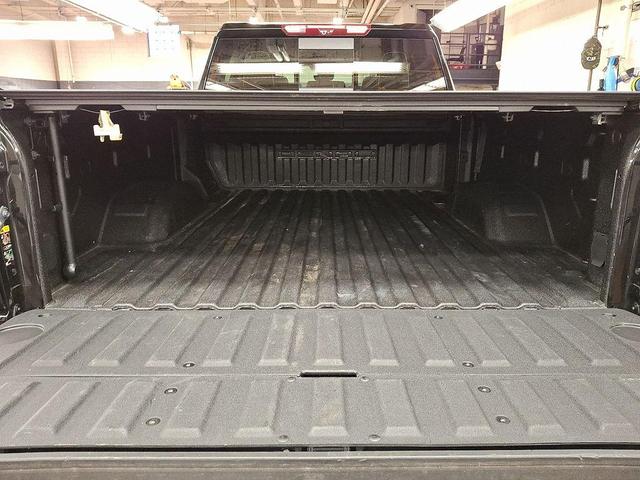 Photo of 2024 Onyx Black GMC Sierra 2500