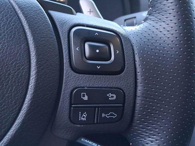 Photo of 2022 Ultra White Lexus IS 350