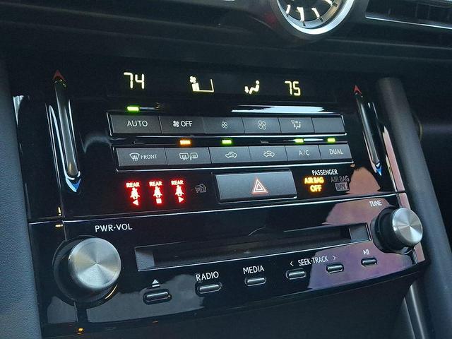 Photo of 2022 Ultra White Lexus IS 350