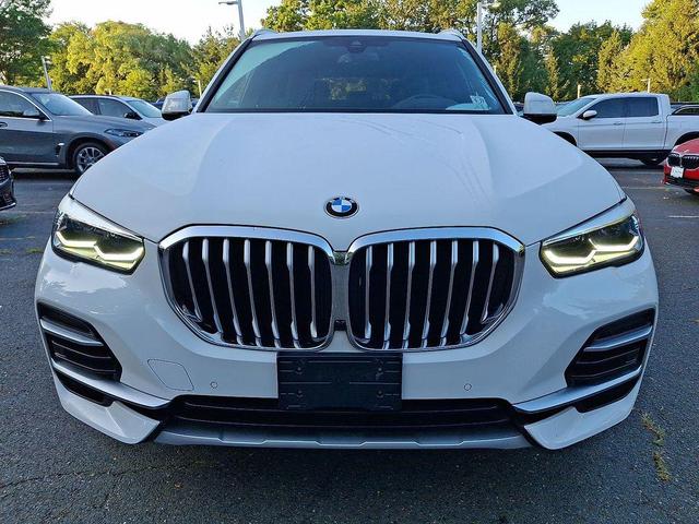 Photo of 2022 Alpine White BMW X5