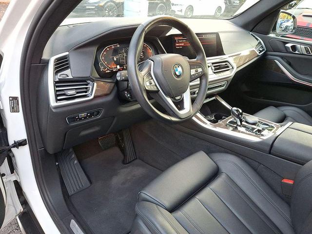 Photo of 2022 Alpine White BMW X5