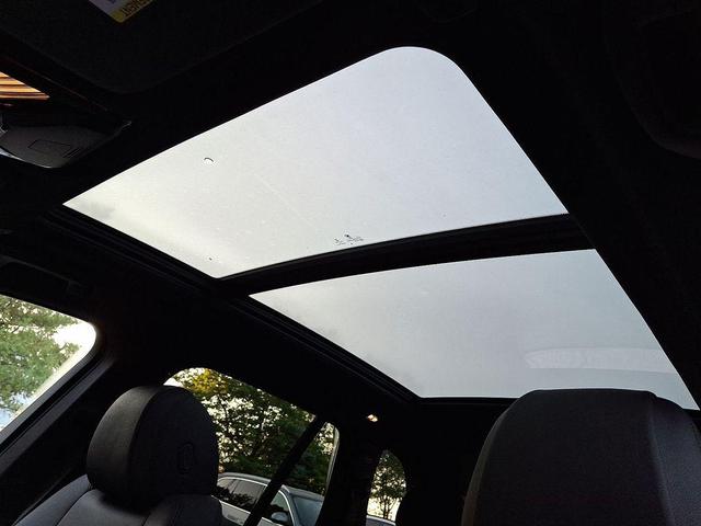 Photo of 2022 Alpine White BMW X5