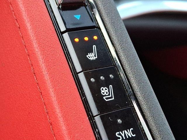 Photo of 2022 Black Chevrolet Corvette