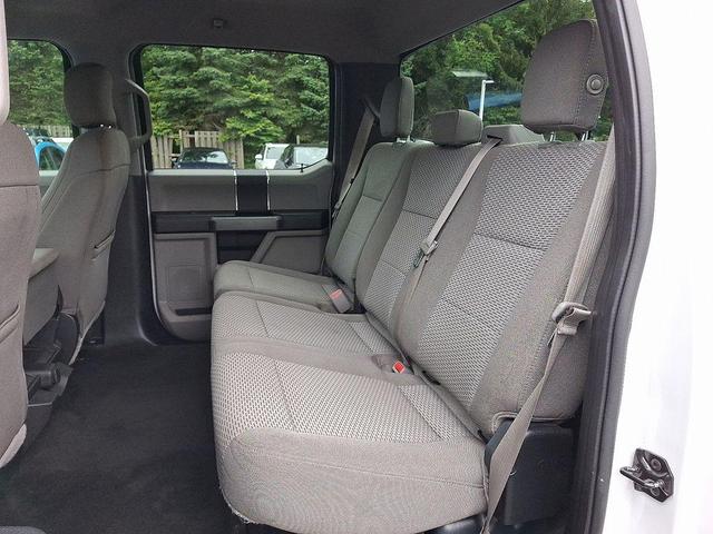 Photo of 2017 Oxford White Ford F-250