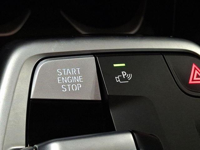 Photo of 2024 Blue BMW X1