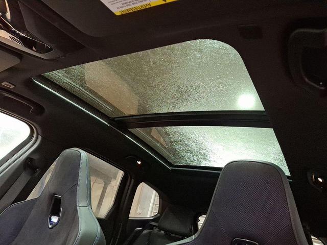 Photo of 2024 Blue BMW X1