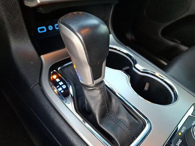 Photo of 2021 Granite Crystal Metallic Clearcoat Jeep Grand Cherokee