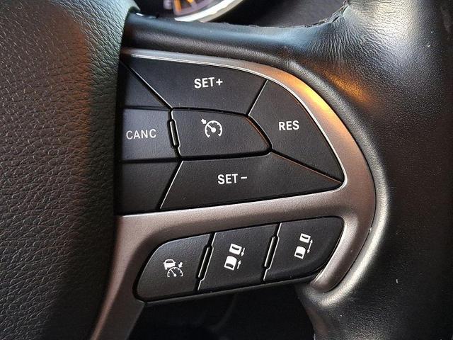 Photo of 2021 Granite Crystal Metallic Clearcoat Jeep Grand Cherokee