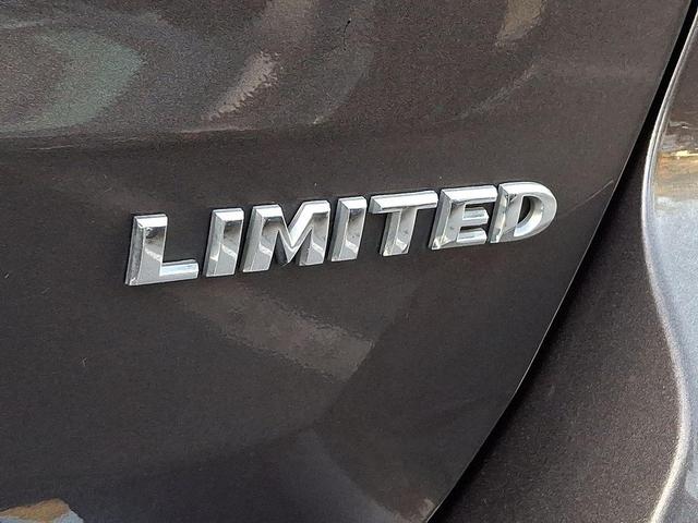 Photo of 2021 Granite Crystal Metallic Clearcoat Jeep Grand Cherokee