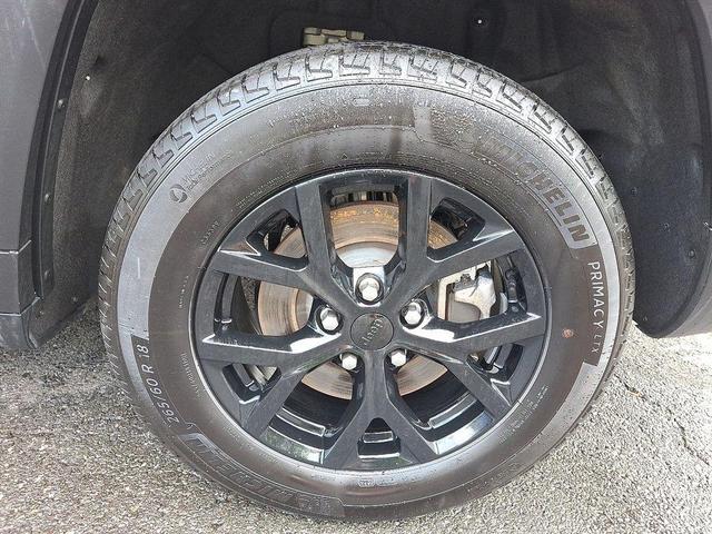 Photo of 2024 Bright White Clearcoat Jeep Grand Cherokee L