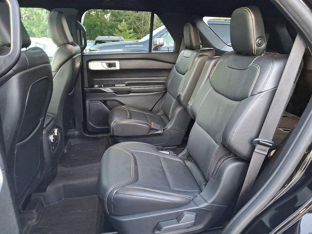Photo of 2020 Agate Black Metallic Ford Explorer