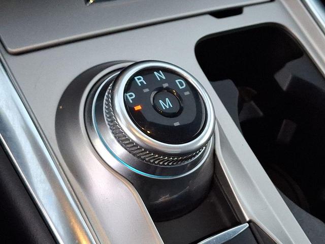 Photo of 2020 Agate Black Metallic Ford Explorer