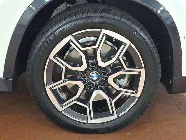 Photo of 2024 White BMW X1