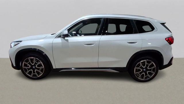 Photo of 2024 White BMW X1