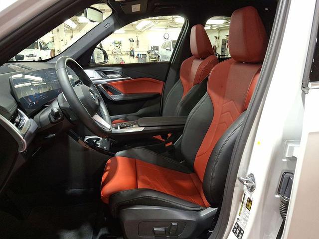 Photo of 2024 White BMW X1