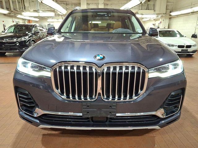 Photo of 2022 Arctic Grey Metallic BMW X7
