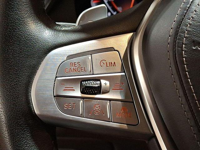 Photo of 2022 Arctic Grey Metallic BMW X7