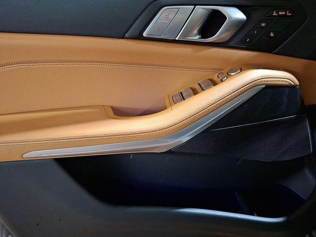 Photo of 2022 Arctic Grey Metallic BMW X7