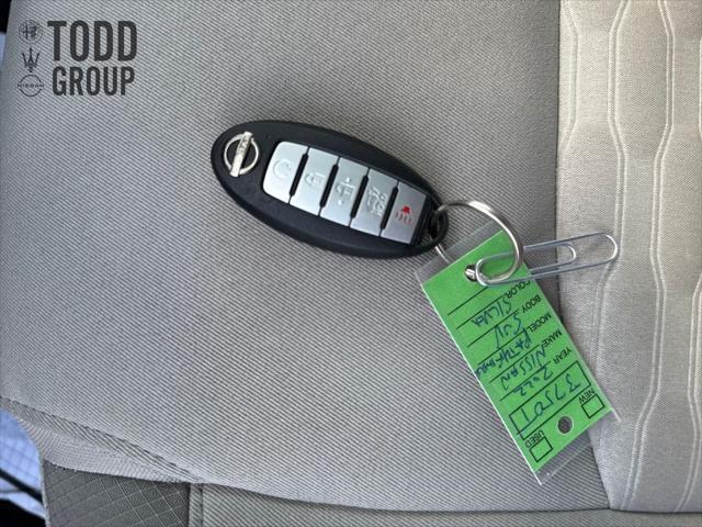 Photo of 2022 Gun Metallic Nissan Pathfinder