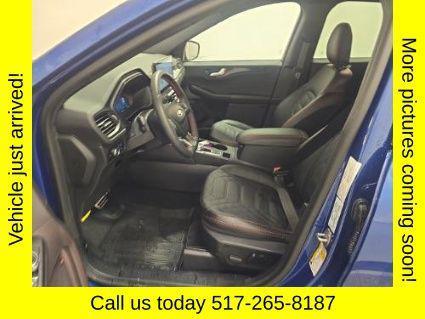 Photo of 2023 Atlas Blue Metallic Ford Escape
