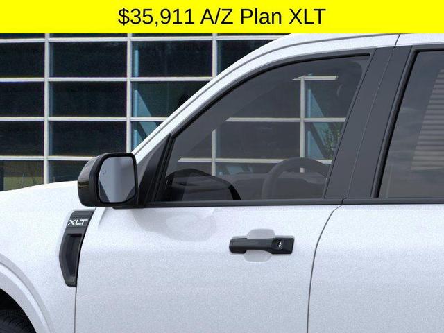 Photo of 2025 White Metallic Ford Maverick