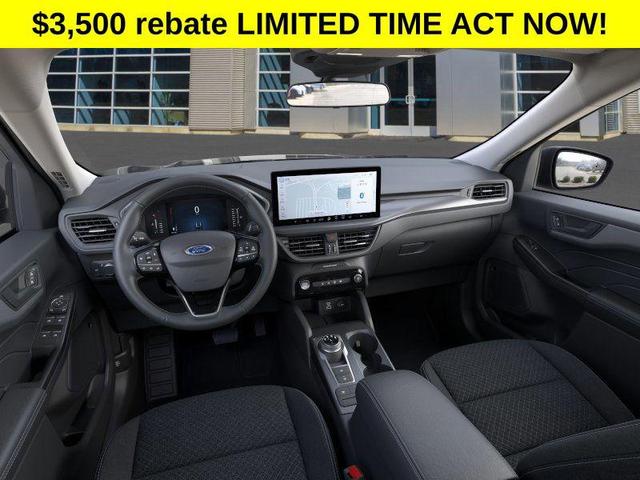 Photo of 2025 Black Metallic Ford Escape