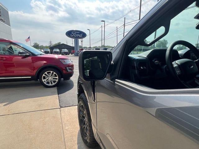 Photo of 2025 Carbonized Gray Metallic Ford F-150