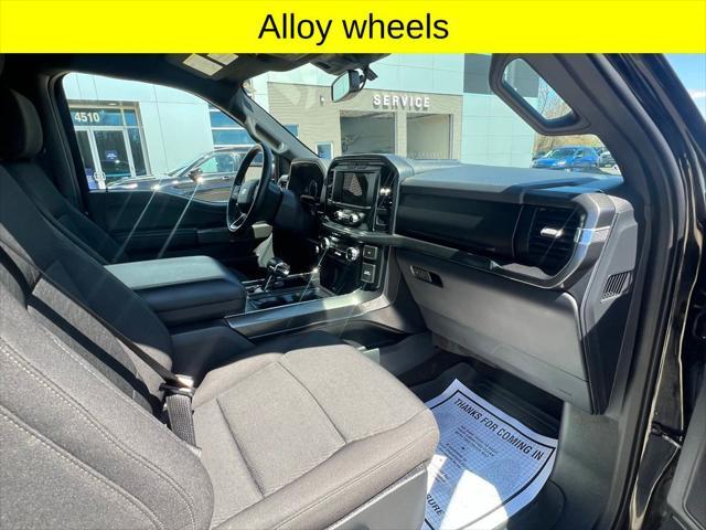 Photo of 2022 Agate Black Metallic Ford F-150